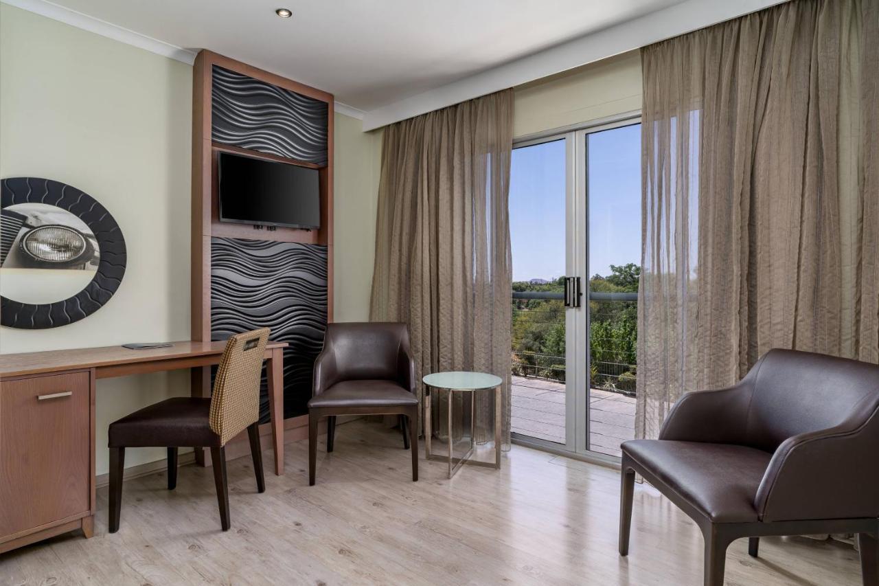 Protea Hotel by Marriott Upington Exteriör bild