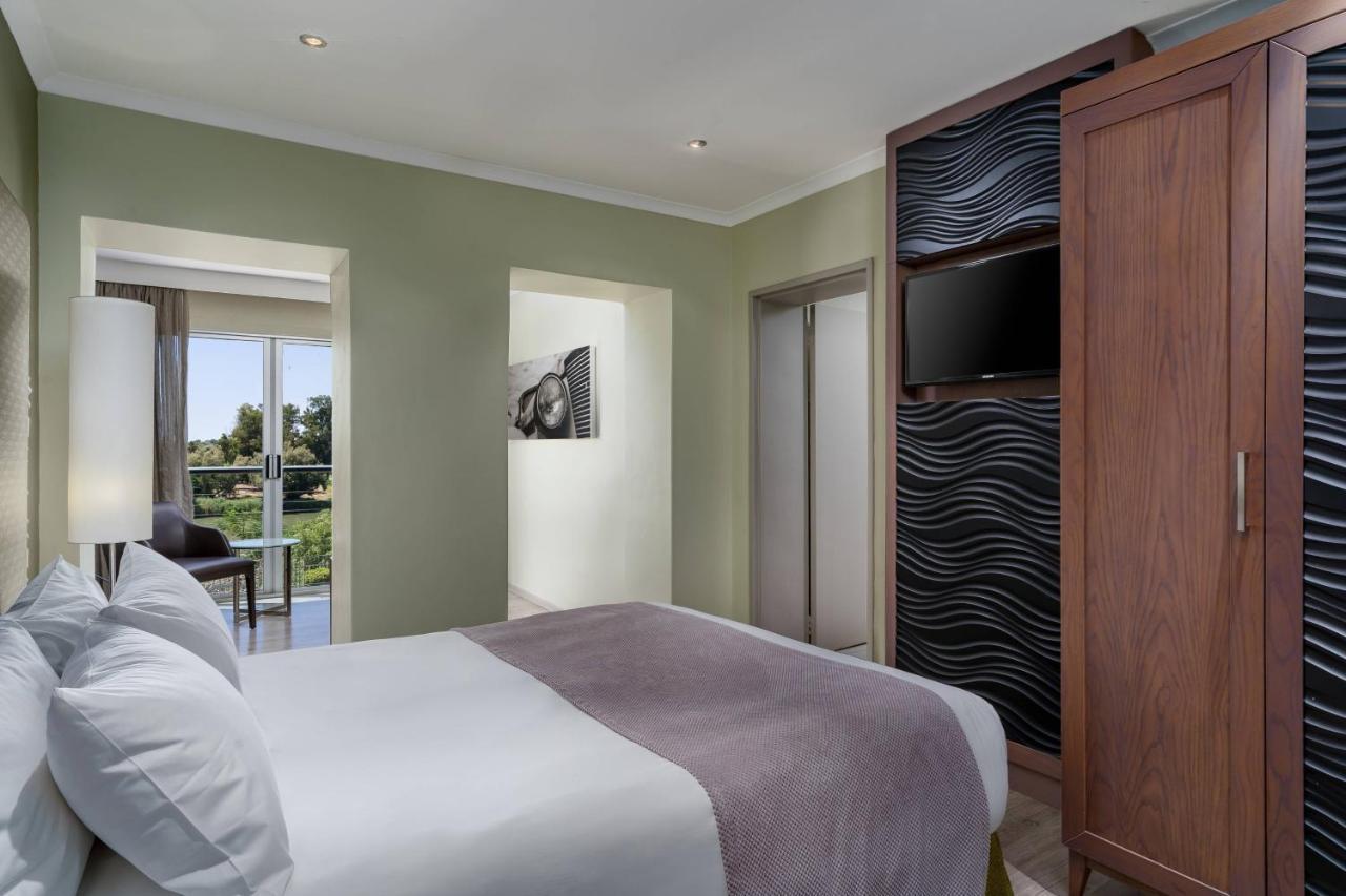 Protea Hotel by Marriott Upington Exteriör bild