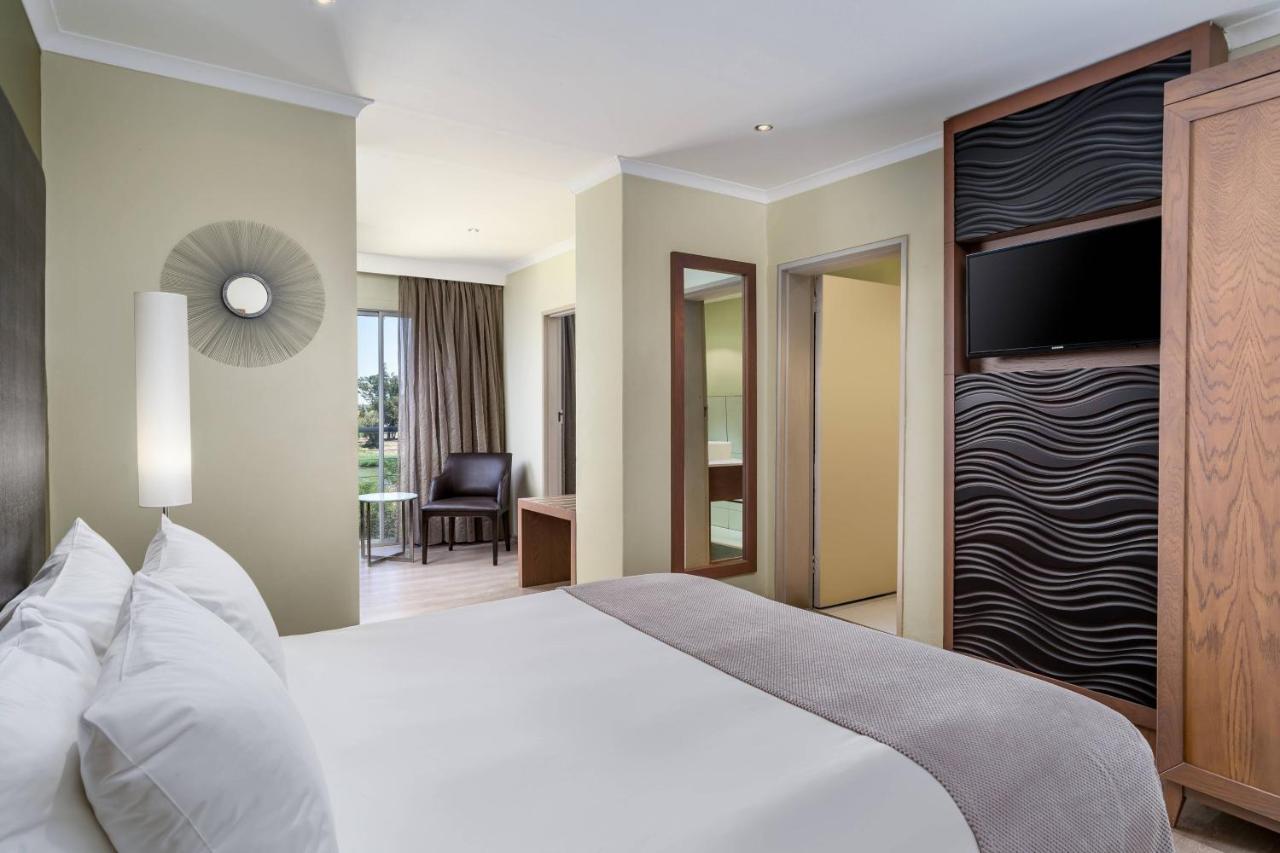 Protea Hotel by Marriott Upington Exteriör bild