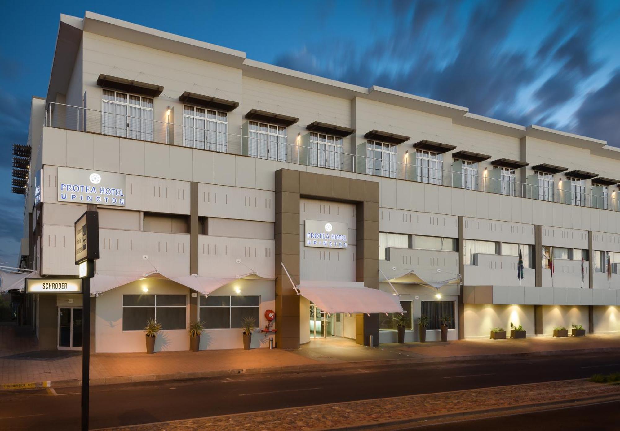 Protea Hotel by Marriott Upington Exteriör bild
