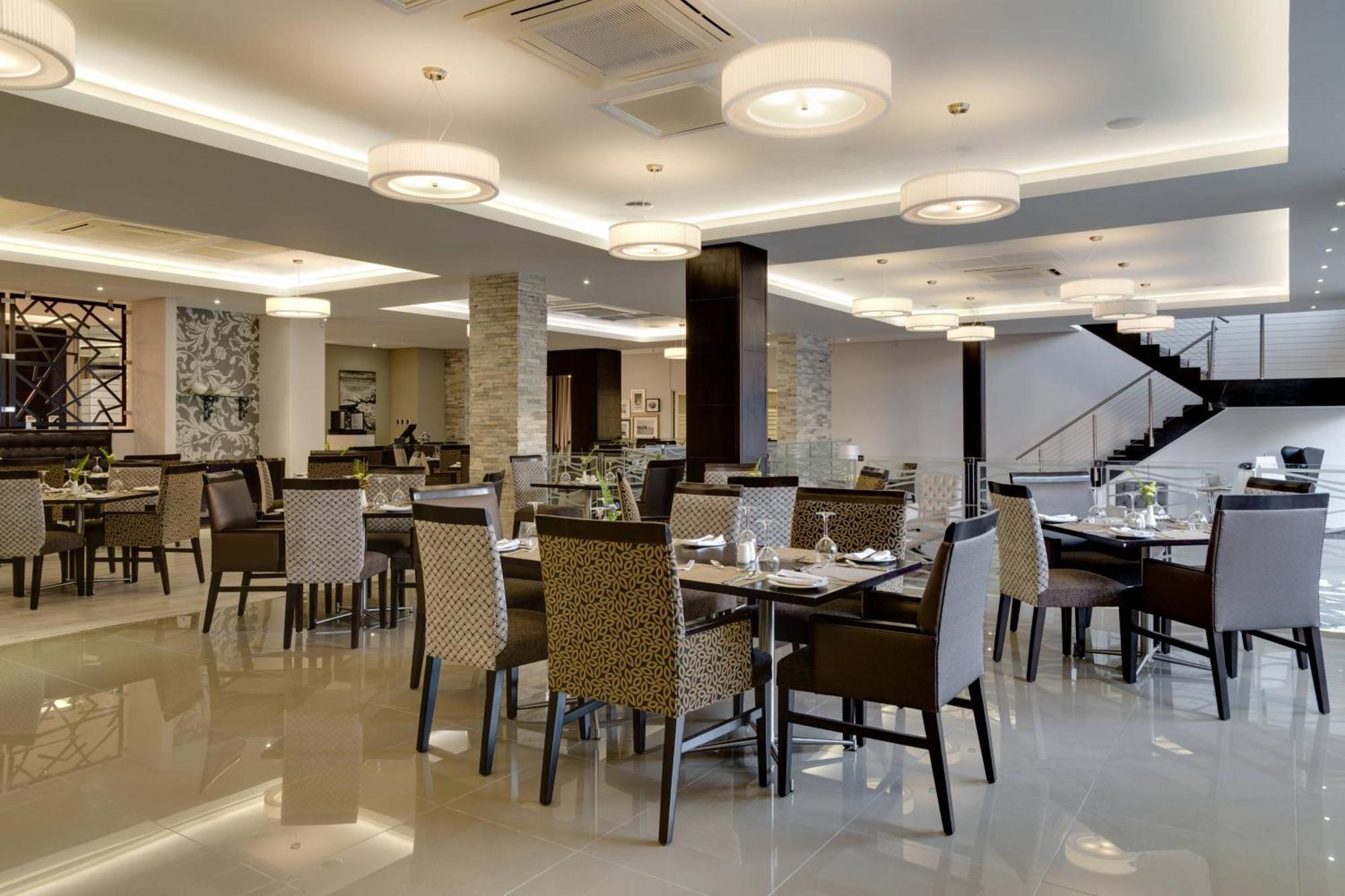 Protea Hotel by Marriott Upington Exteriör bild