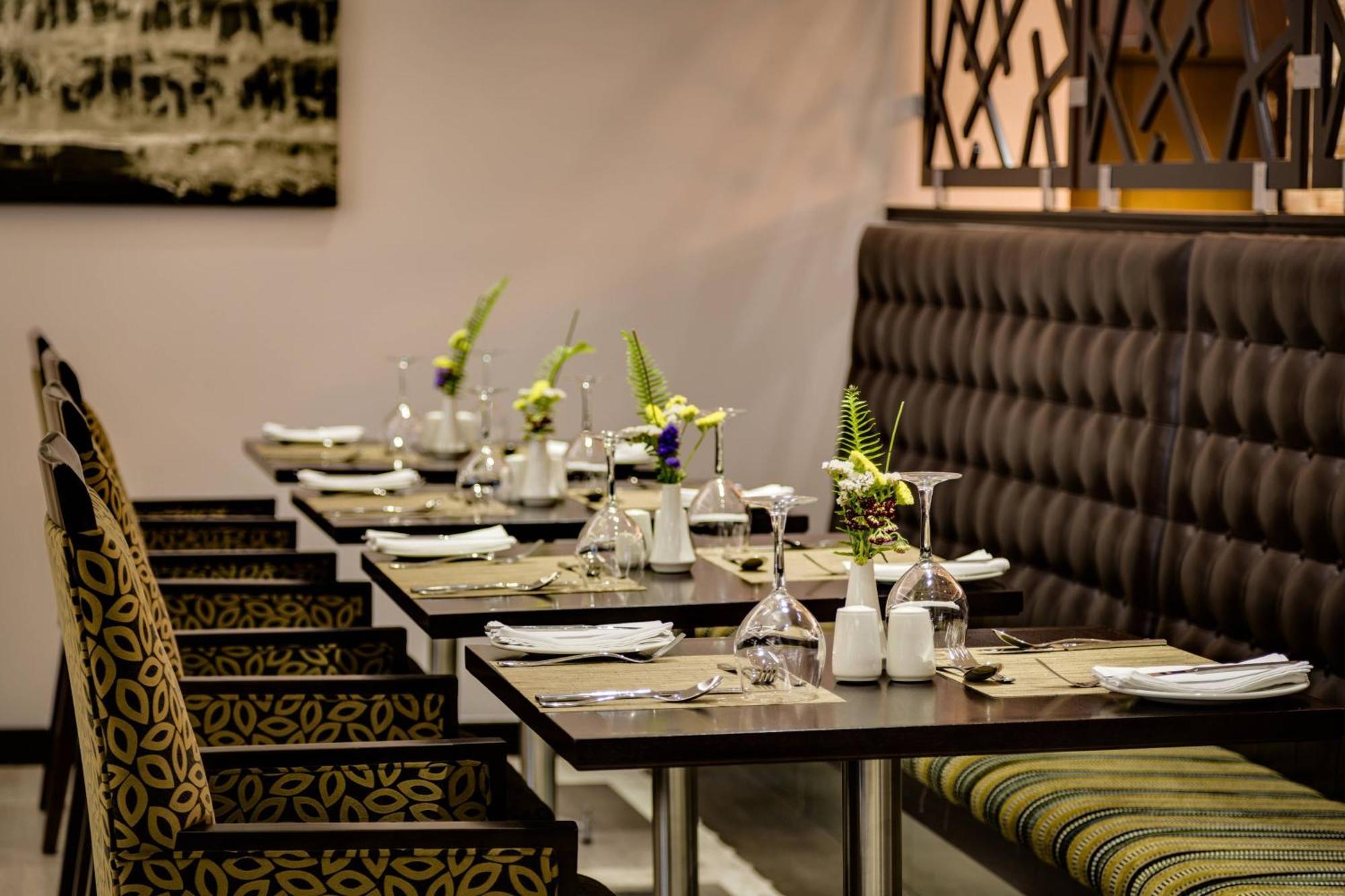 Protea Hotel by Marriott Upington Exteriör bild